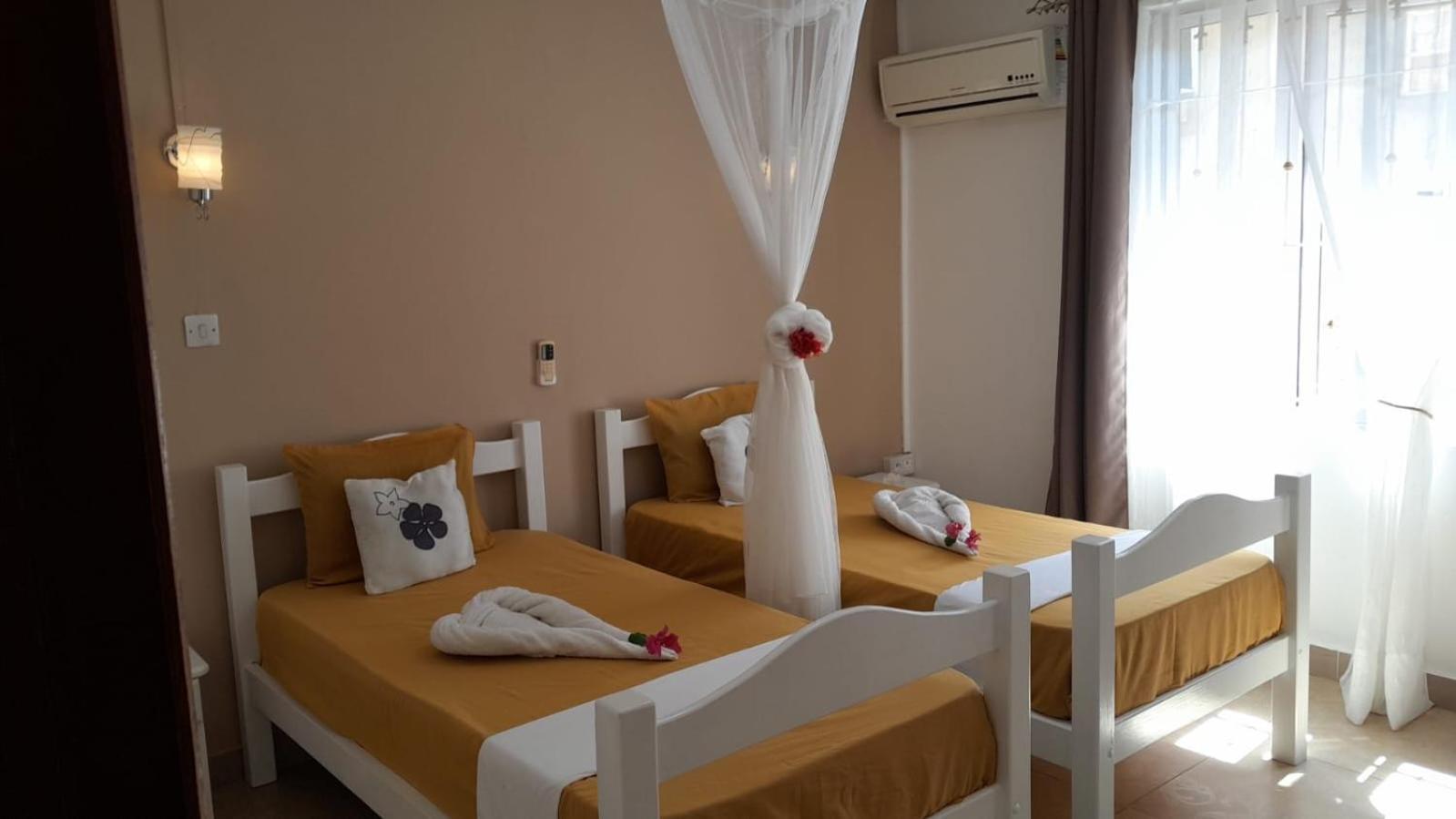 Jolie Villa Santa Avec Piscine بوينتي أو بيتشيز المظهر الخارجي الصورة